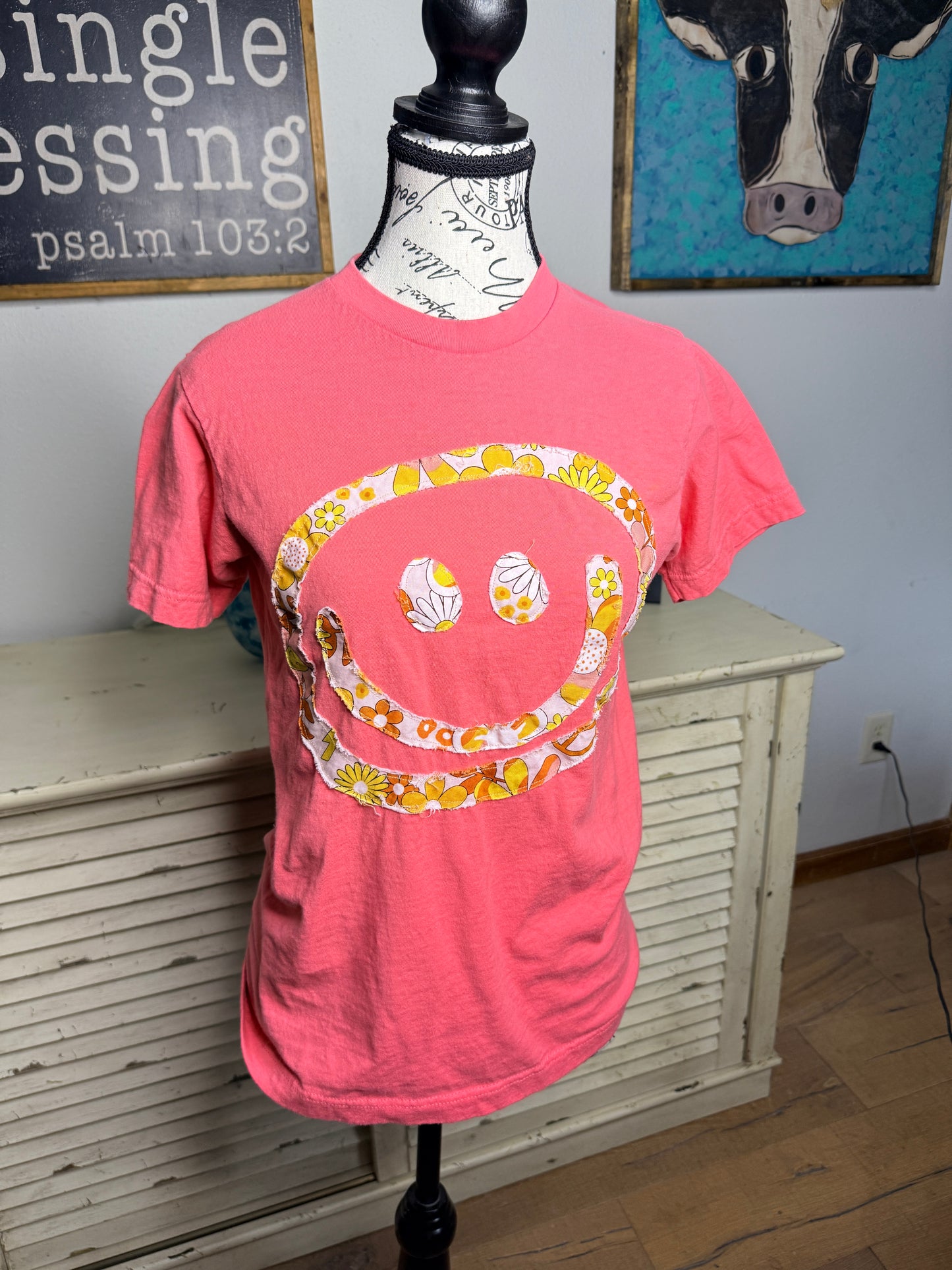 smiley t shirt flower design